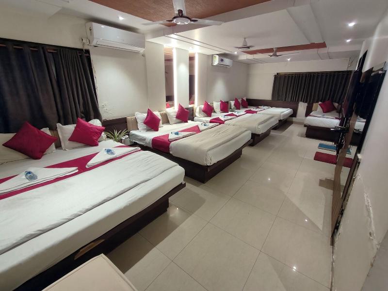 Anand Palace image
