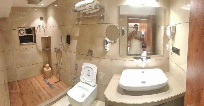 Anand Palace image