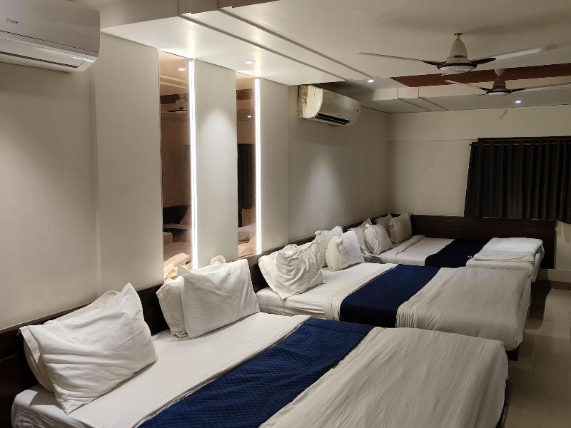 Anand Palace image
