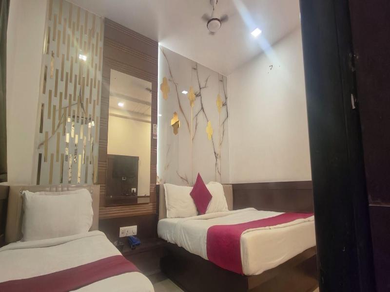 Anand Palace image