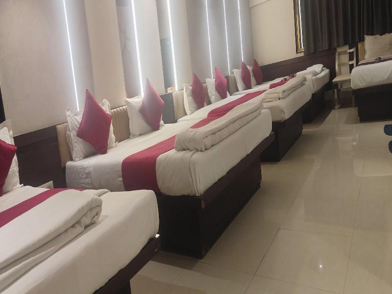 Anand Palace image