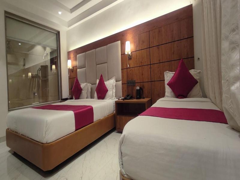 Anand Palace image