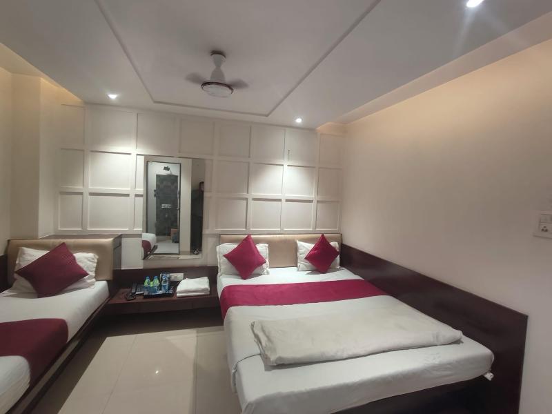Anand Palace image