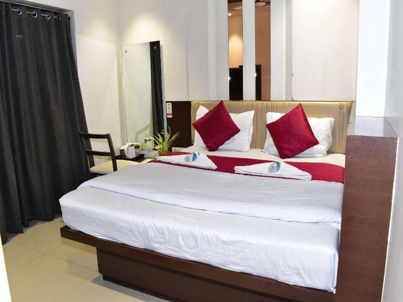 Anand Palace image