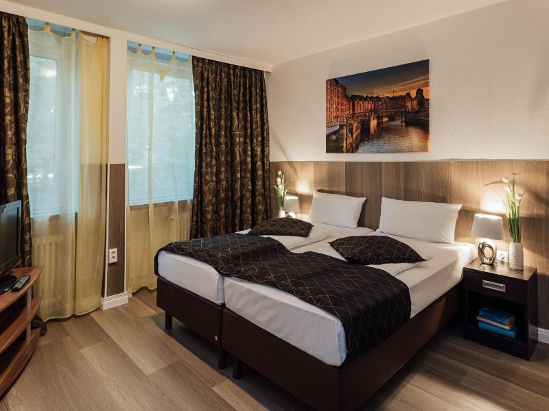 Hotel Hanseat Hamburg image