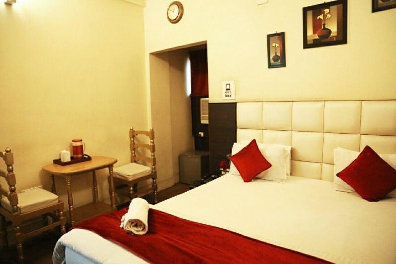 Hotel Holidei Inn 5