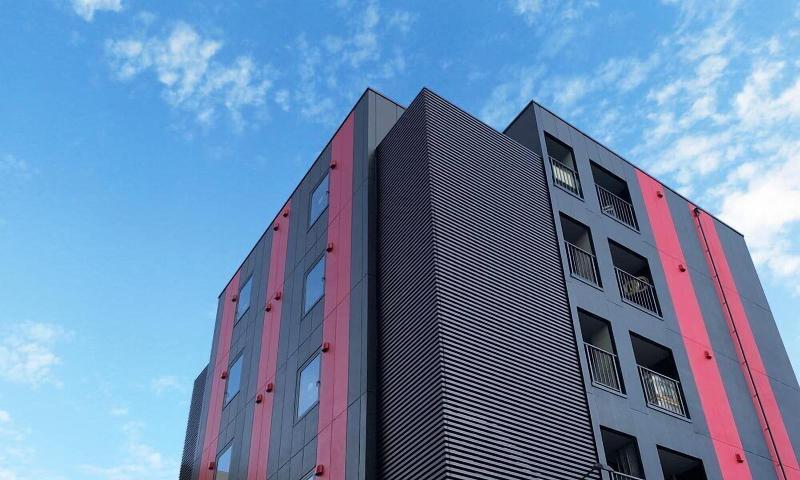 Hotel Parman — exterior view