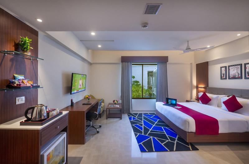 Lords Eco Inn Shapar Rajkot-Pure Veg image