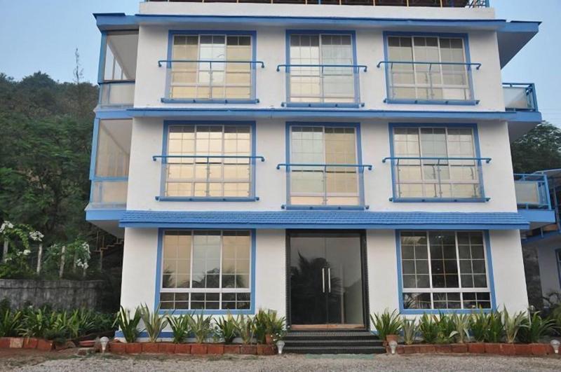 Sea Breeze Beach Resort