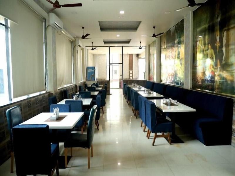Hotel Krushna Express Inn image