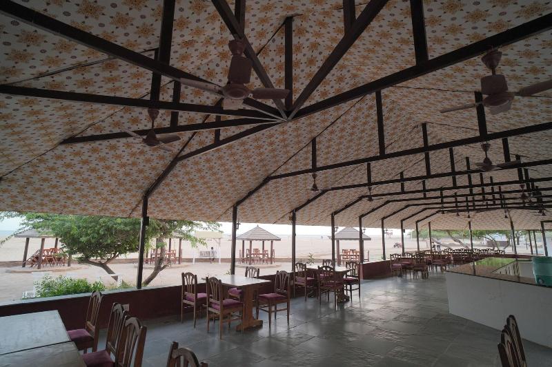 Palace Beach Camp