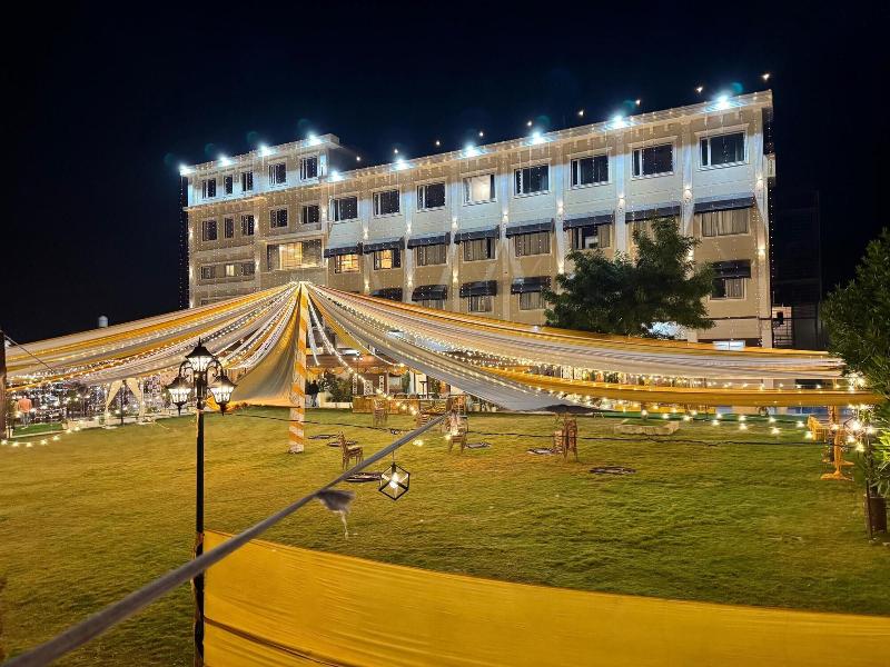 Hotel Vasdaa Grand