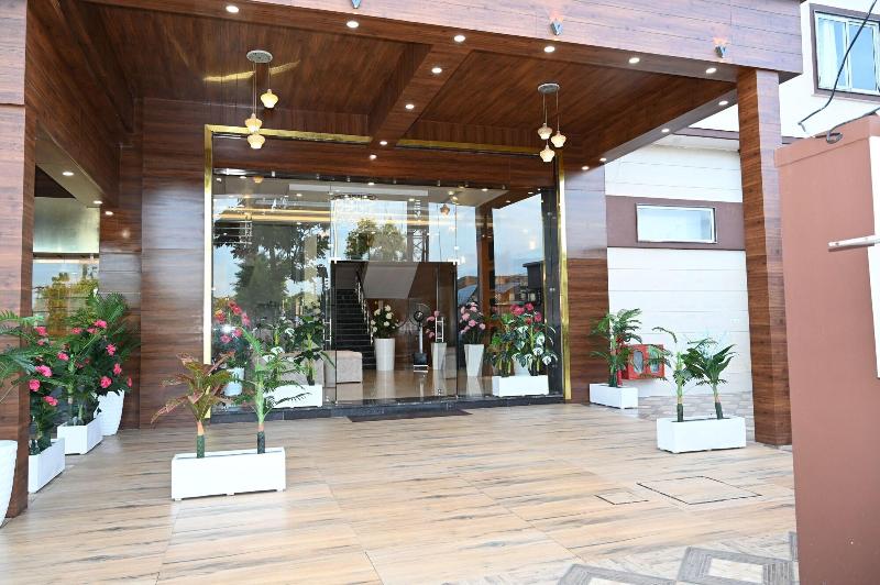 Hotel Vasdaa Grand