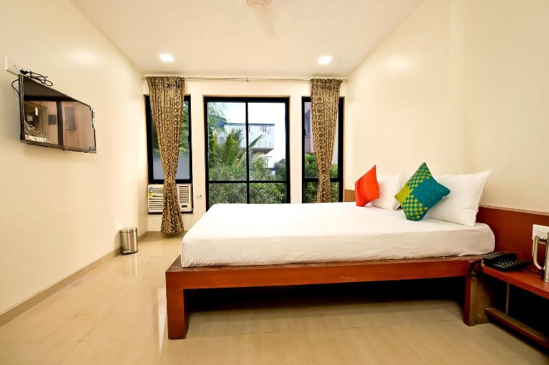 Hotel Shivprabha — exterior view