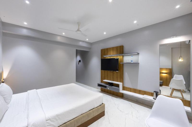 Hotel Opulence image