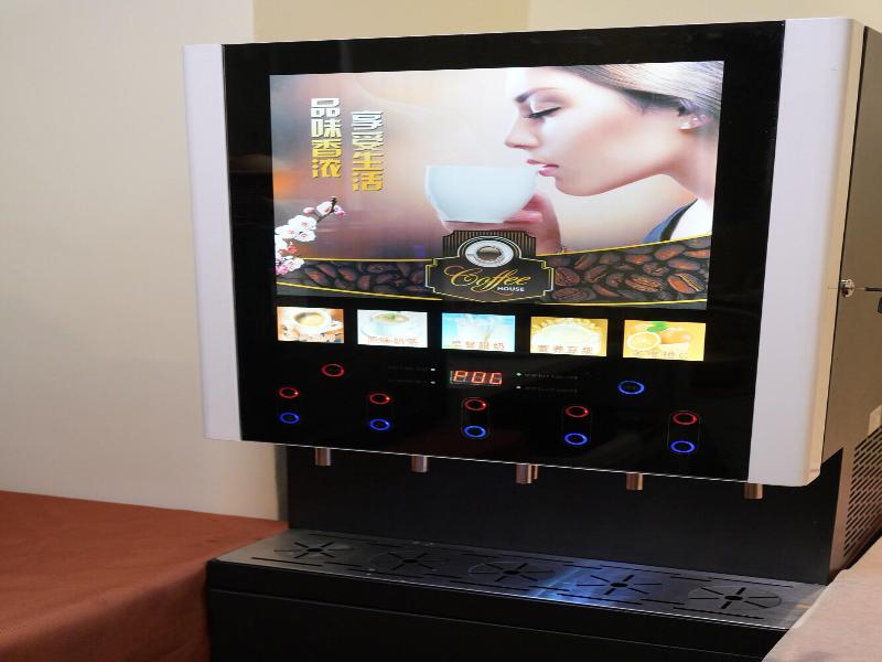 China Rich Hotel image