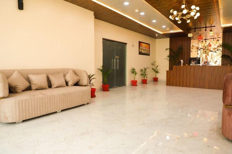 Sarla Hotel Inn image