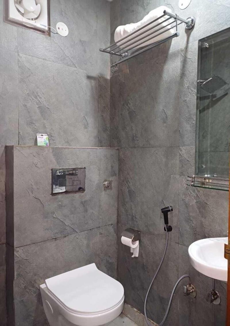 Sarla Hotel Inn image