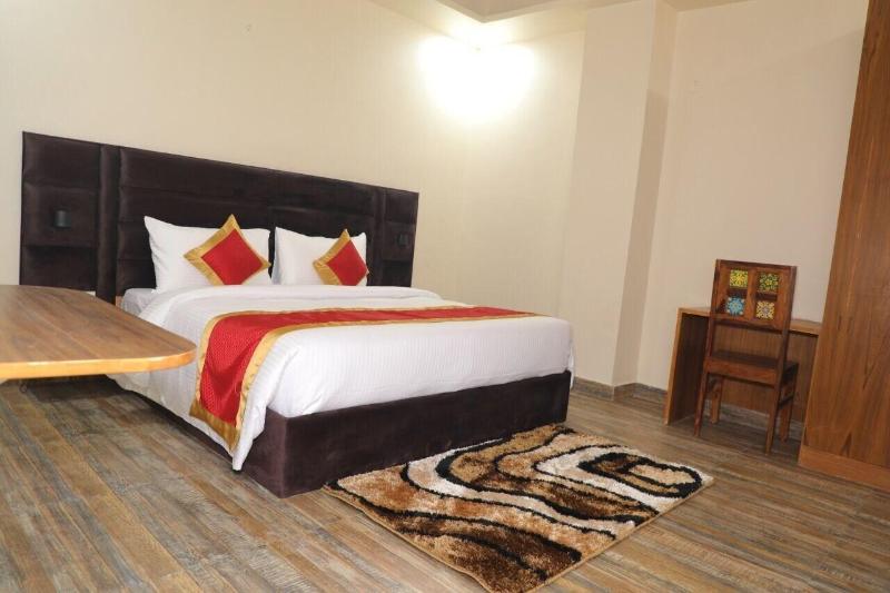 Sarla Hotel Inn image