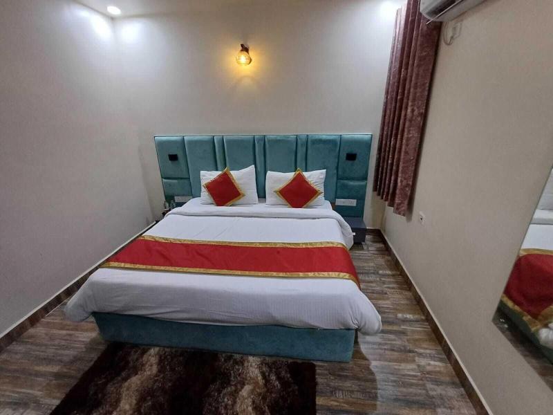Sarla Hotel Inn image
