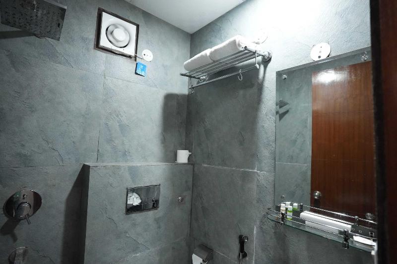Sarla Hotel Inn image