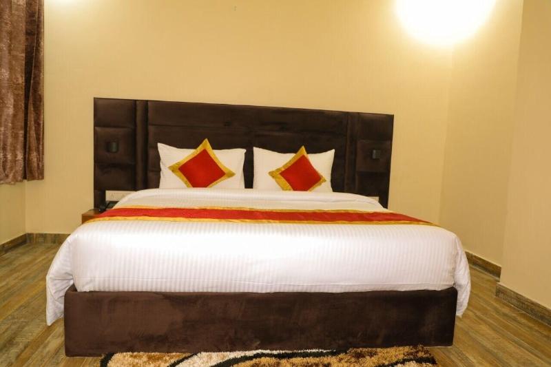 Sarla Hotel Inn image