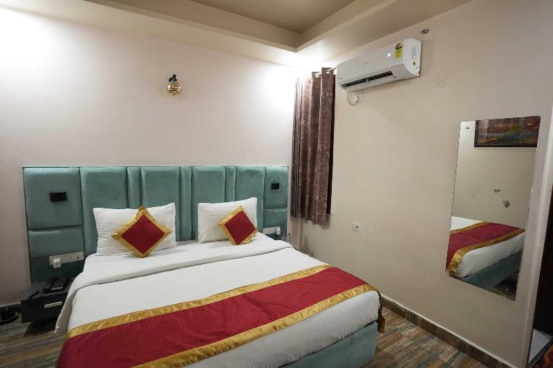 Sarla Hotel Inn image