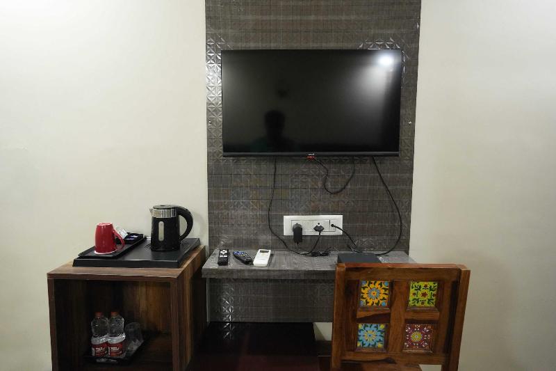 Sarla Hotel Inn image