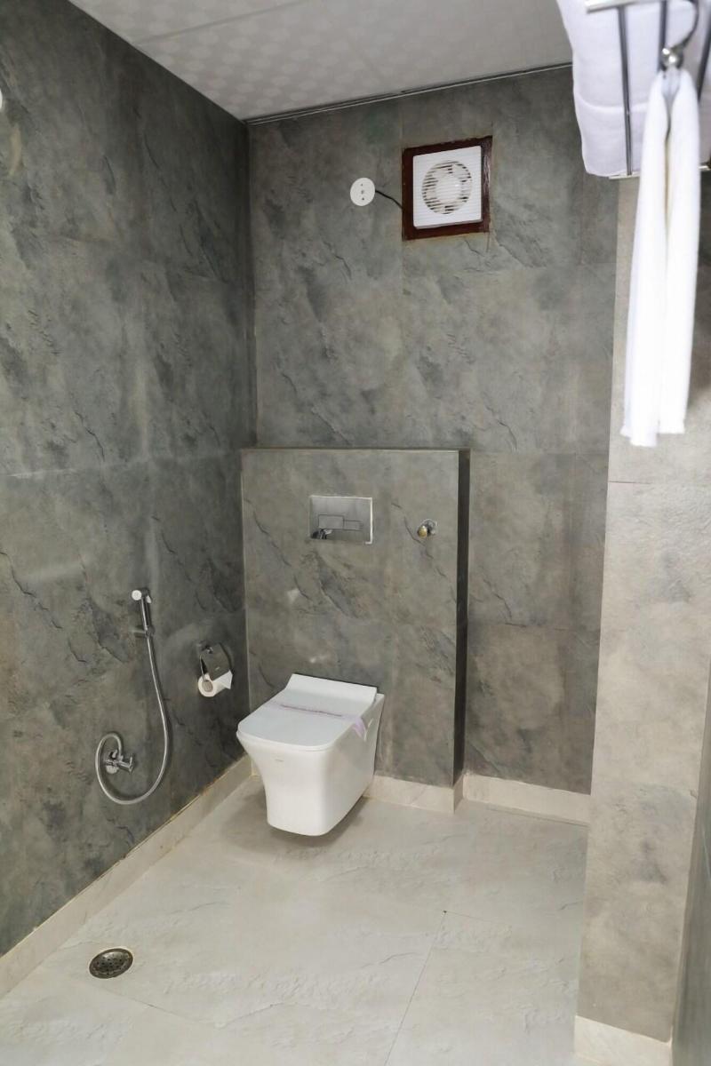 Sarla Hotel Inn image