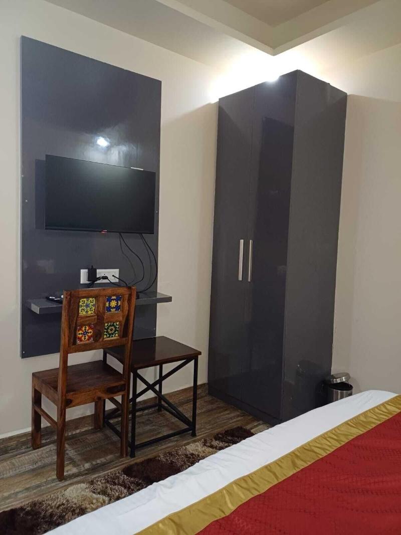Sarla Hotel Inn image