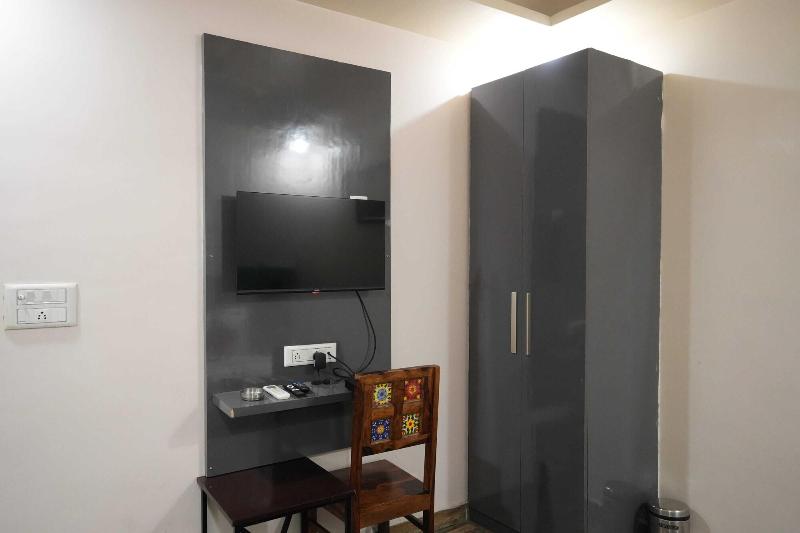 Sarla Hotel Inn image