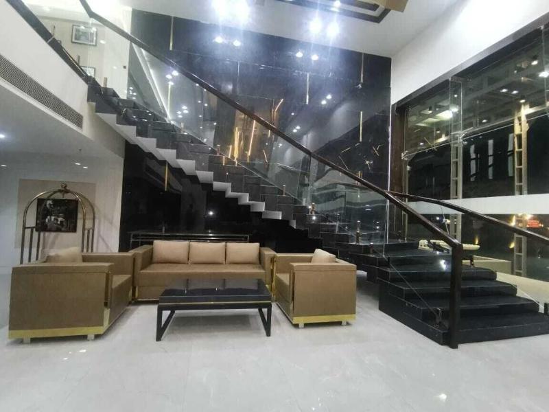 Ratnapriya Hotel And Resort