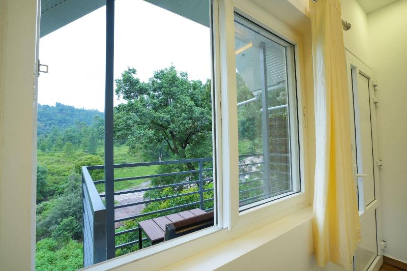 Misty Range Resorts image