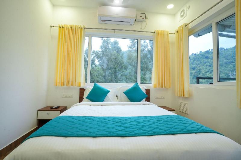 Misty Range Resorts image