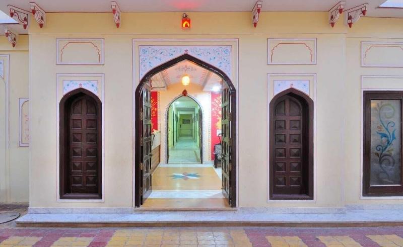 Albana Haveli — general view