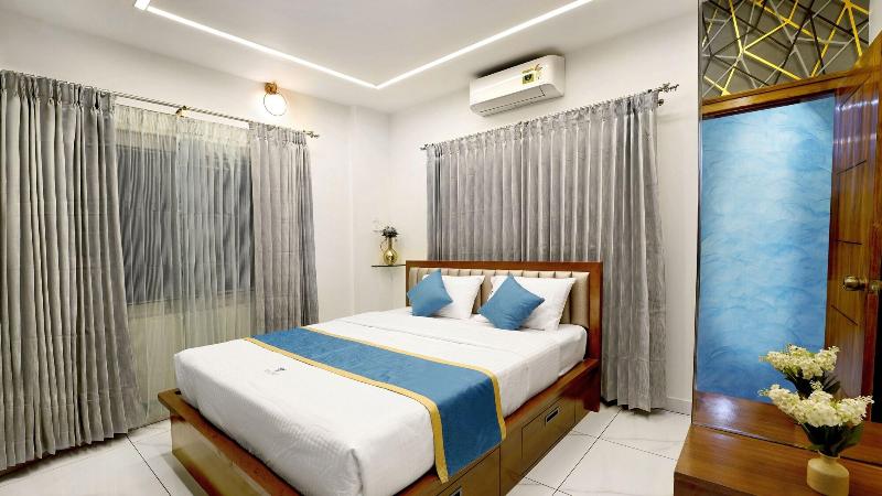 Royal Tusker Luxury Service Apartments image