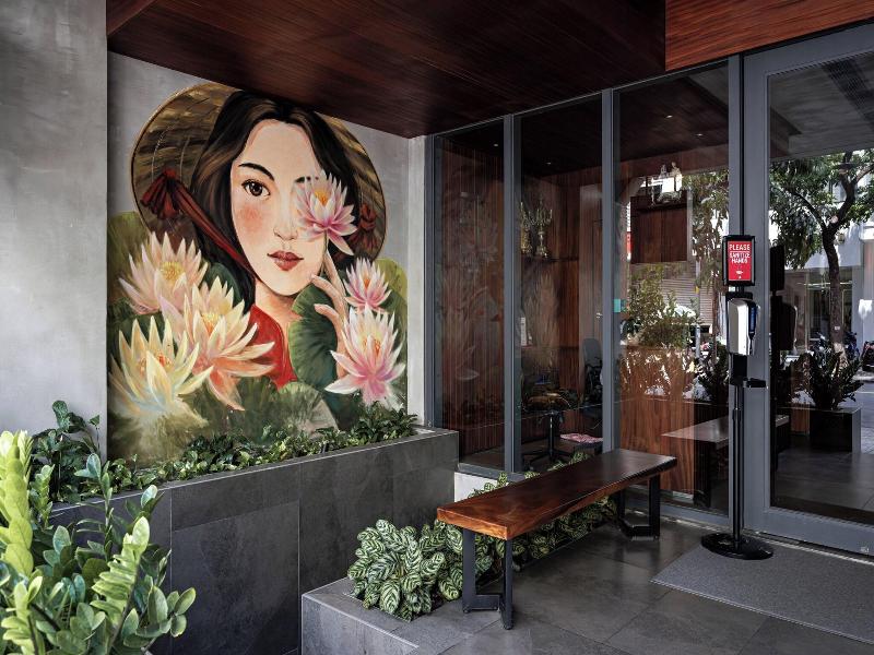 Triple E Hotel Metro Ben Thanh image