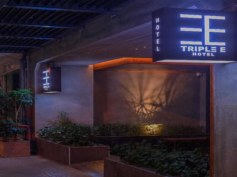 Triple E Hotel Metro Ben Thanh image