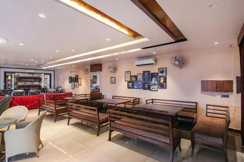 Fabhotel K9 Regency