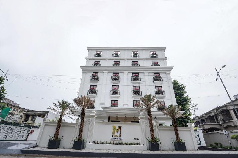 M2 Square By Monday Premium image