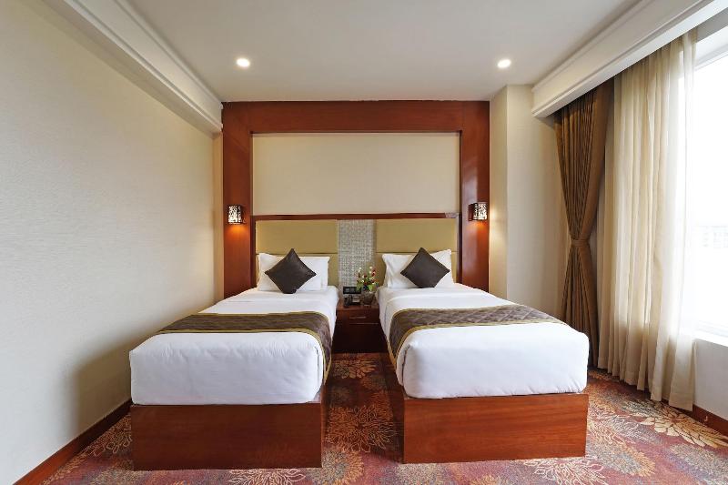 Kingston Hotel image