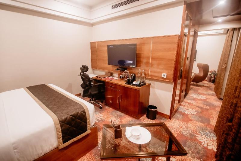 Kingston Hotel image
