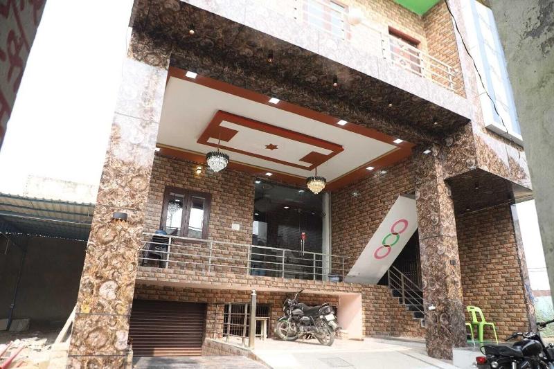 Shri Laddu Gopal Guest House