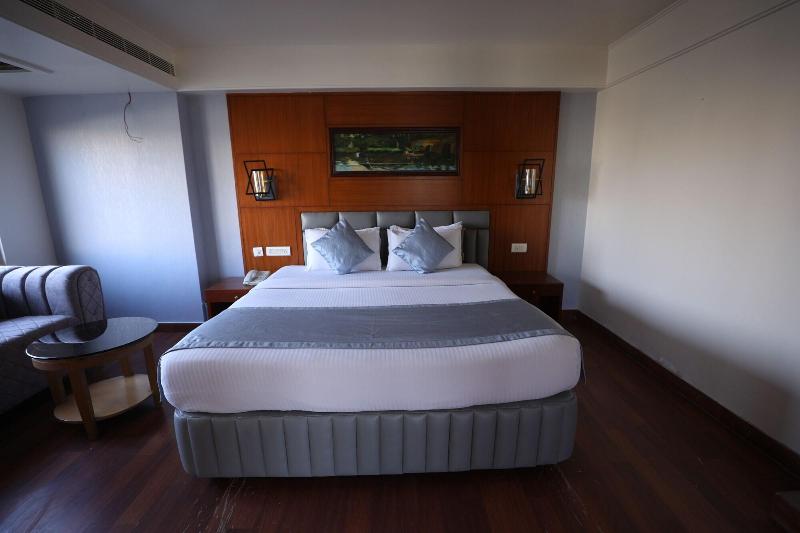 Eastin Hotels image