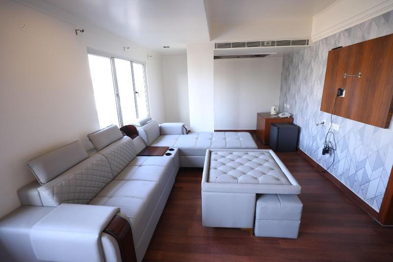 Eastin Hotels image
