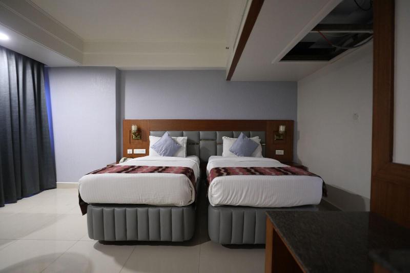 Eastin Hotels image