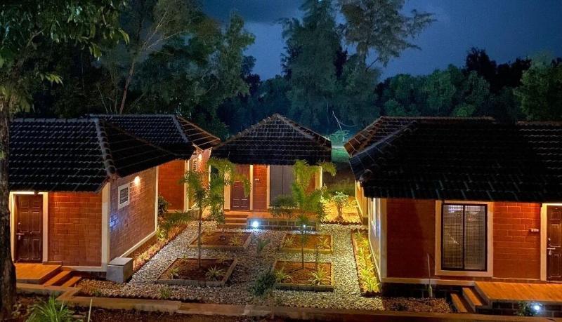 Silver Sand Beach Resort, Kumta