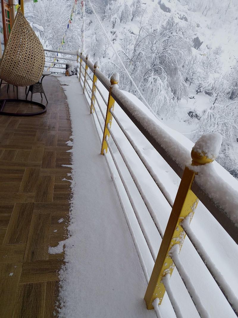Elegance Retreat Manali Luxury Stay image