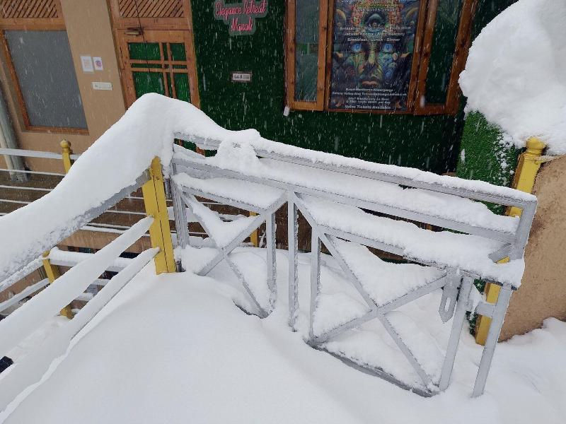 Elegance Retreat Manali Luxury Stay image