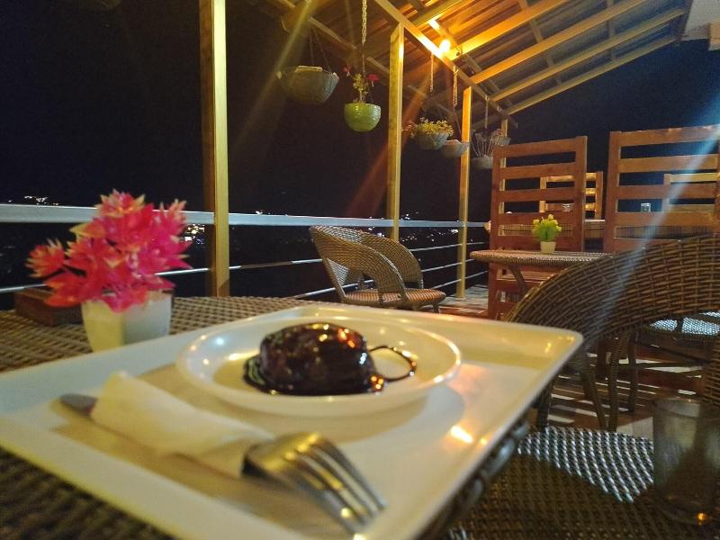 Elegance Retreat Manali Luxury Stay image